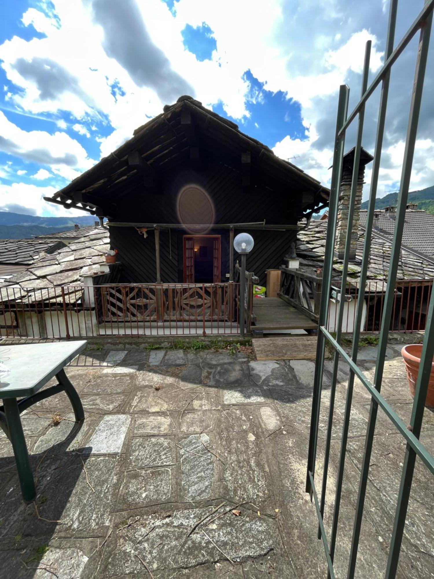 Stone House Viu - Location Blue Apartment Bagian luar foto